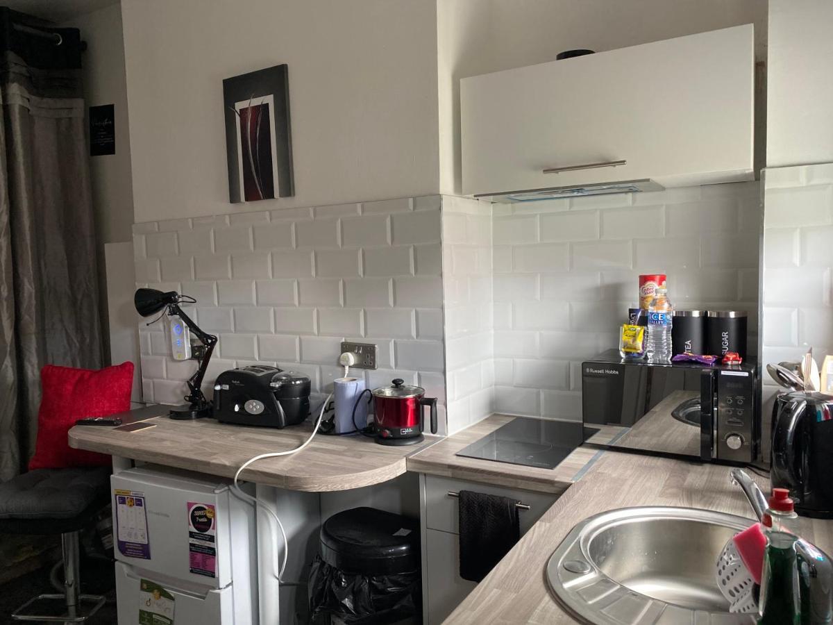 Limpenny Garden Flat Apartment นอตติงแฮม ภายนอก รูปภาพ