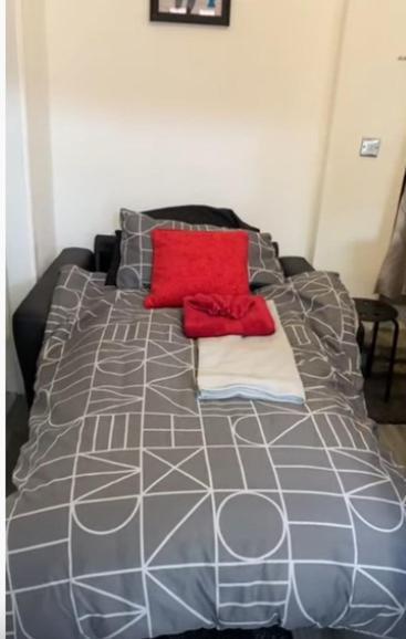Limpenny Garden Flat Apartment นอตติงแฮม ภายนอก รูปภาพ