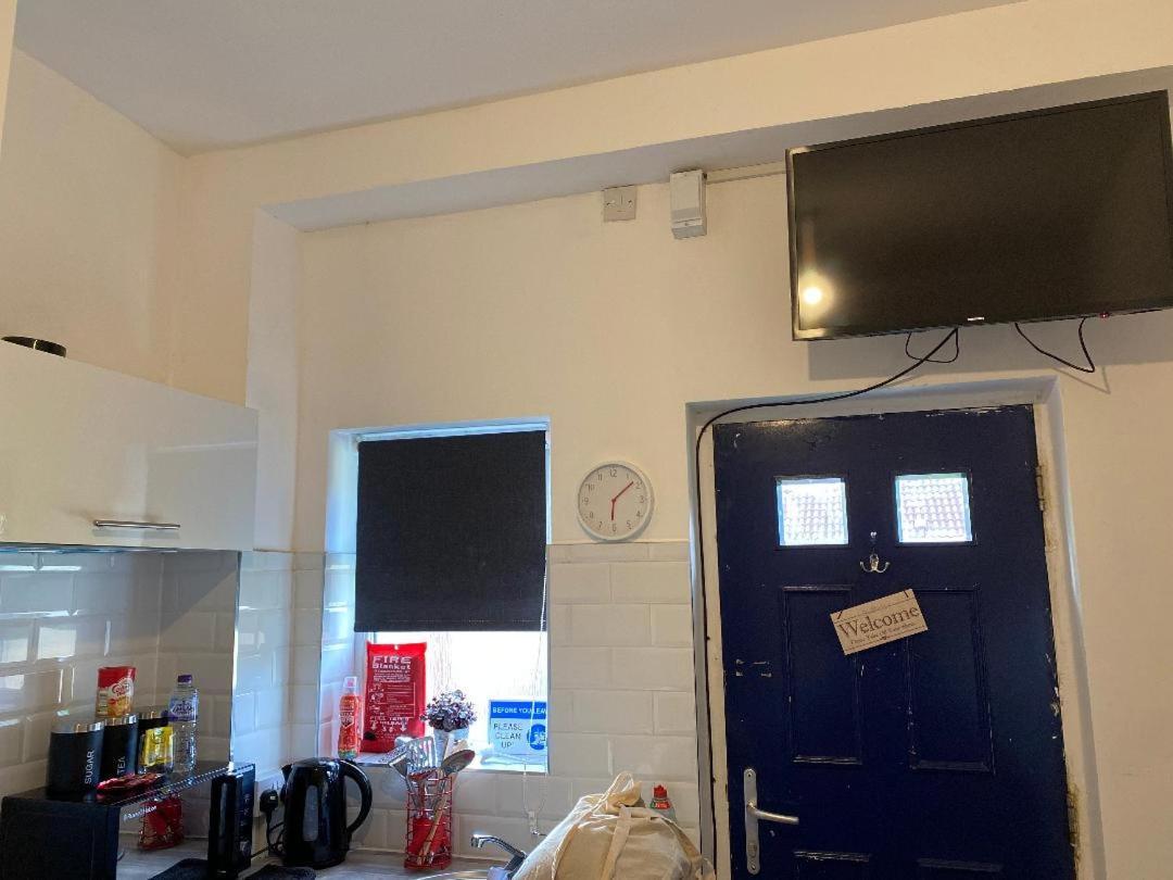 Limpenny Garden Flat Apartment นอตติงแฮม ภายนอก รูปภาพ